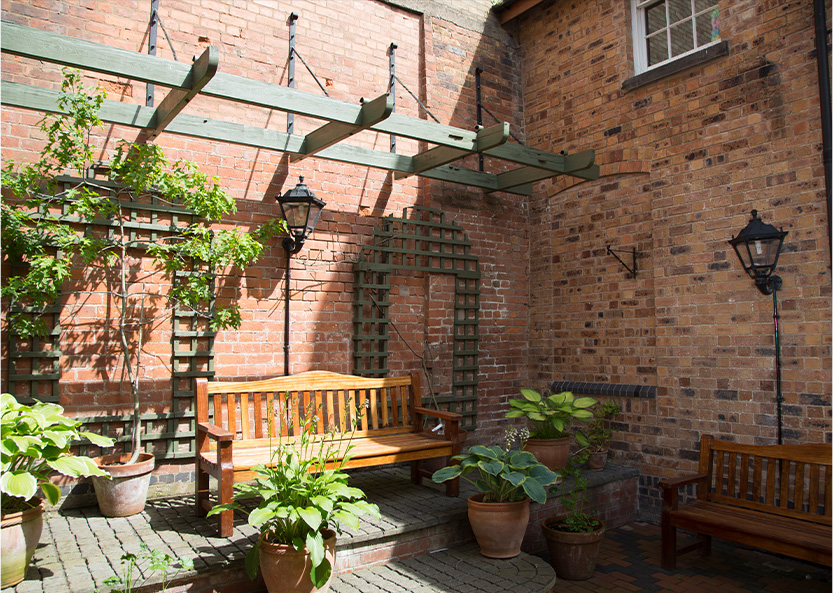 Secluded courtyard garden